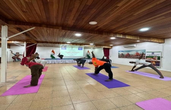 As part of AKAM celebrations, Yoga session was  conducted by Mrs.Lucky Nankani in the Chancery on 11 May. Local Congolese participated in the session. 
